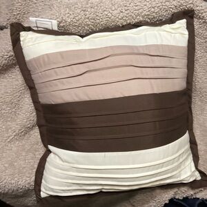 1Chic Home Design Throw pillows Dark Brownn, Ivory & Tan very soft nice
